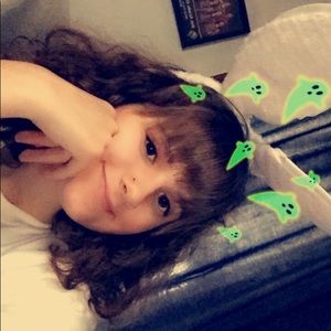 Meet your Posher, Hope